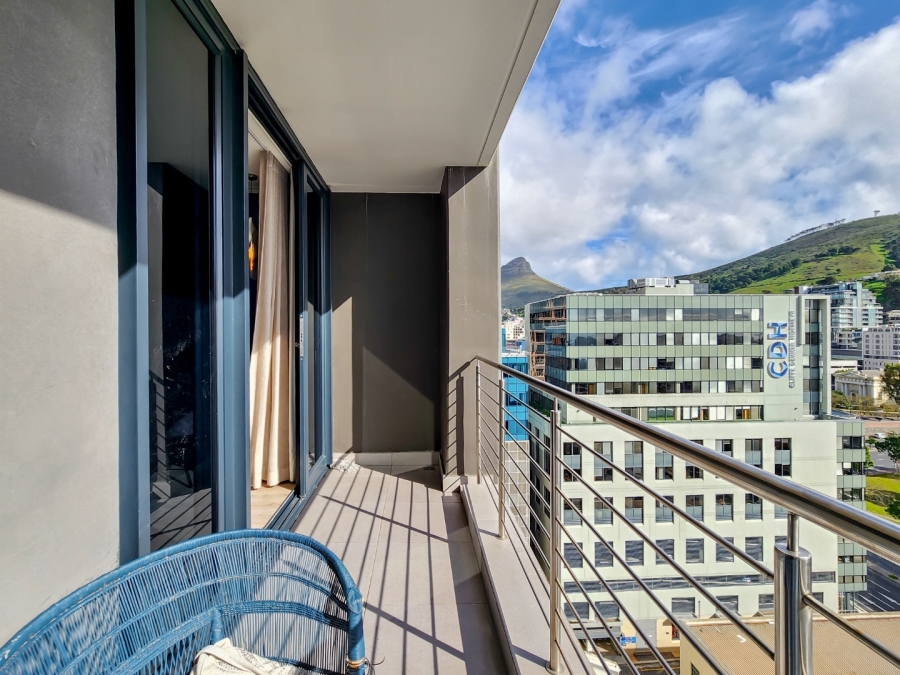  Bedroom Property for Sale in Cape Town City Centre Western Cape